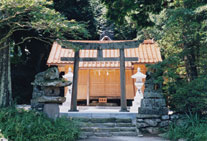 日白神社